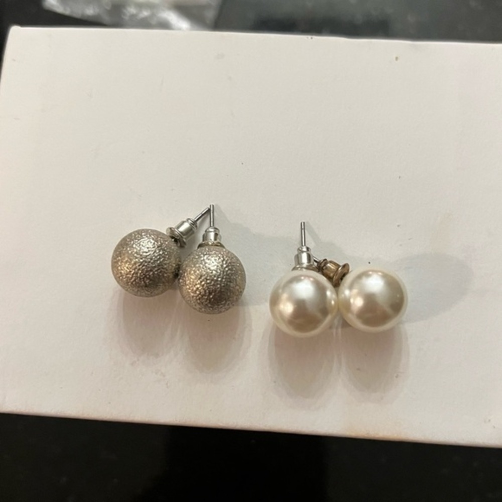 Ball  earrings
